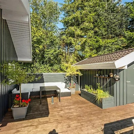 Ferienhaus Toftlund With A Fireplace 01