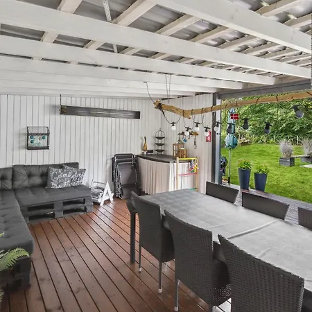 Toftlund With A Fireplace 01 *